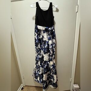 R & M Richards Black Bodice Floral Maxi Dress in Blue and White